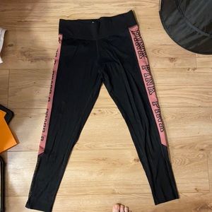 Victoria’s Secret Pink Ultimate Leggings Size Lg